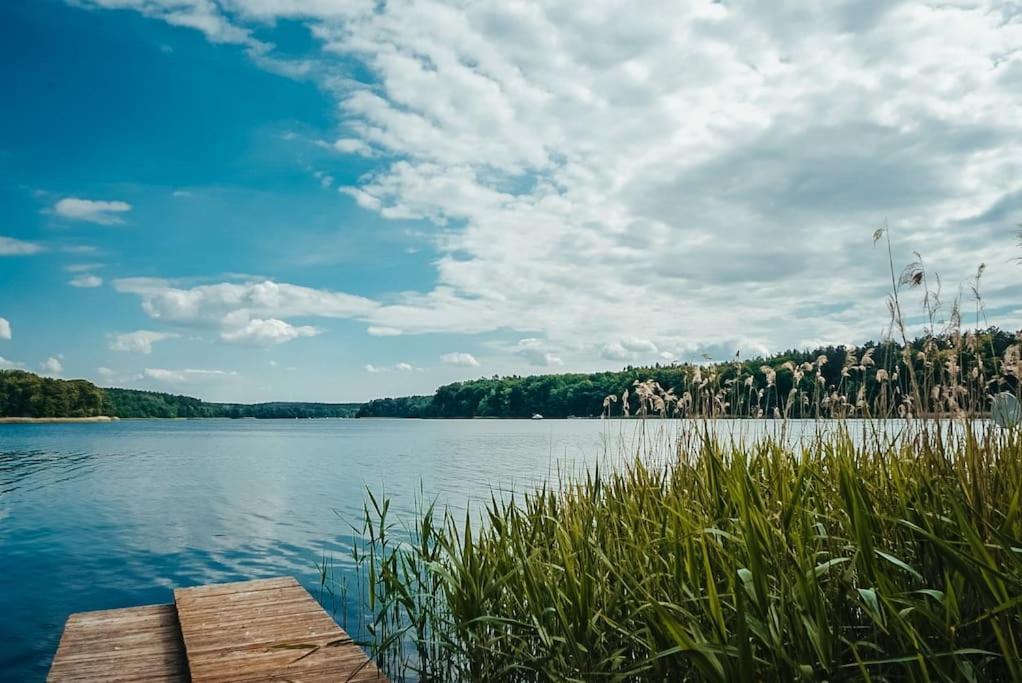 Ferienzimmer Direkt Am See Priepert Exteriör bild